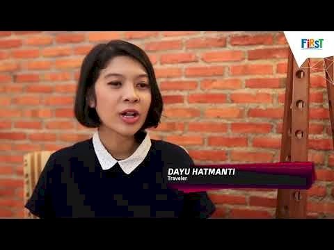 Video pertama
